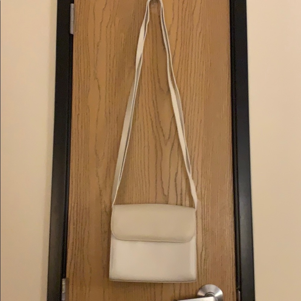 Vintage 1989 Salvatore Ferragamo white purse